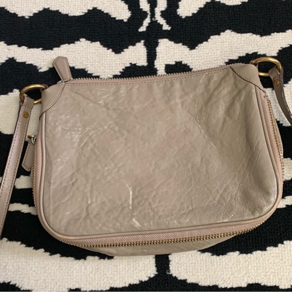 Marc Jacobs Washed Up Leather Zip Crossbody Bag - Picture 4 of 14